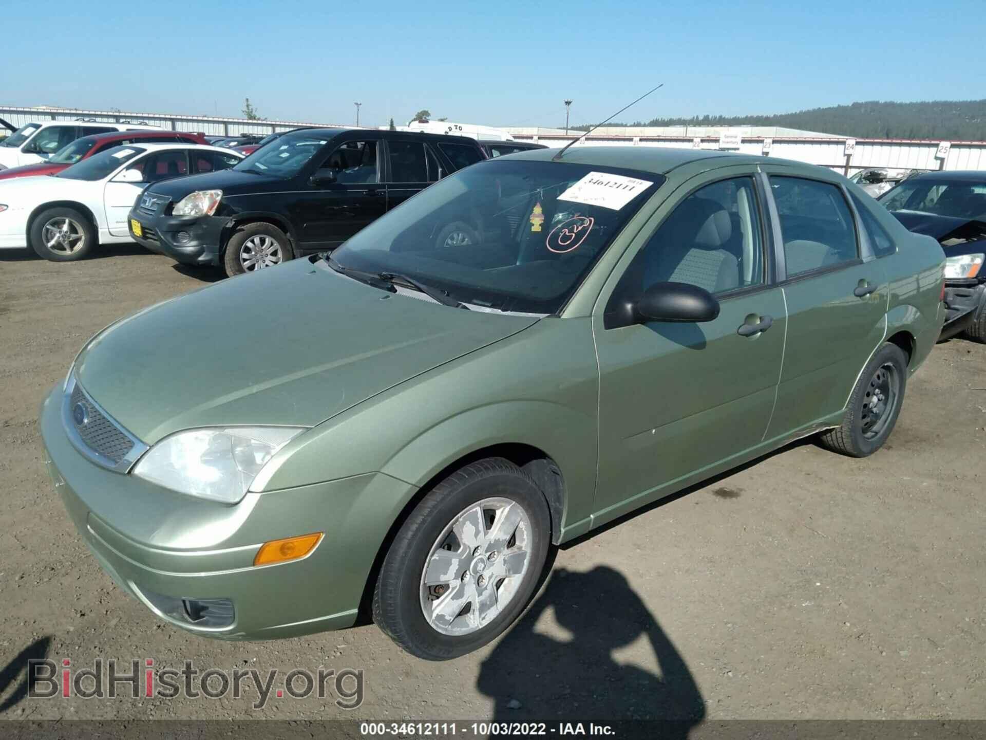 2007 FORD FOCUS - VIN: 1FAHP34N97W323921 - Фото 2