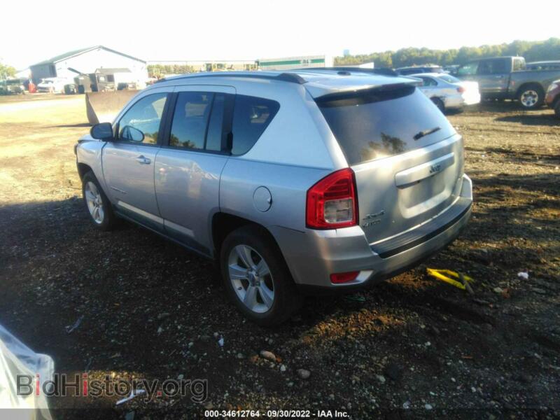 2011 Jeep COMPASS (VIN 1J4NF1FB6BD252182) — фото 3 из 11