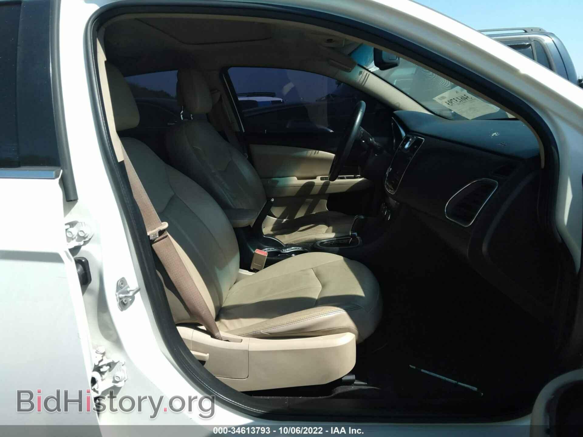 2011 CHRYSLER 200 - VIN: 1C3BC2FG0BN514358 - Фото 5