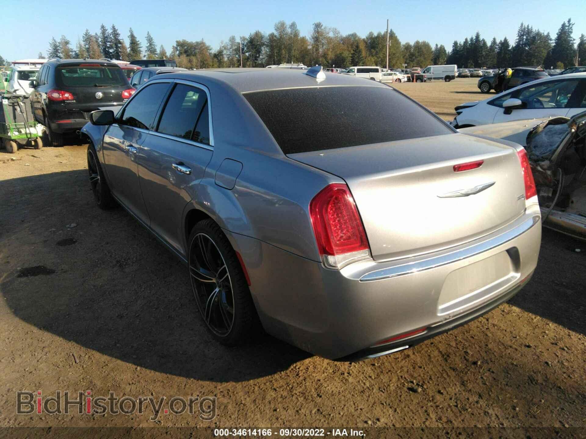 2016 CHRYSLER 300 - VIN: 2C3CCAEGXGH156332 - Фото 3