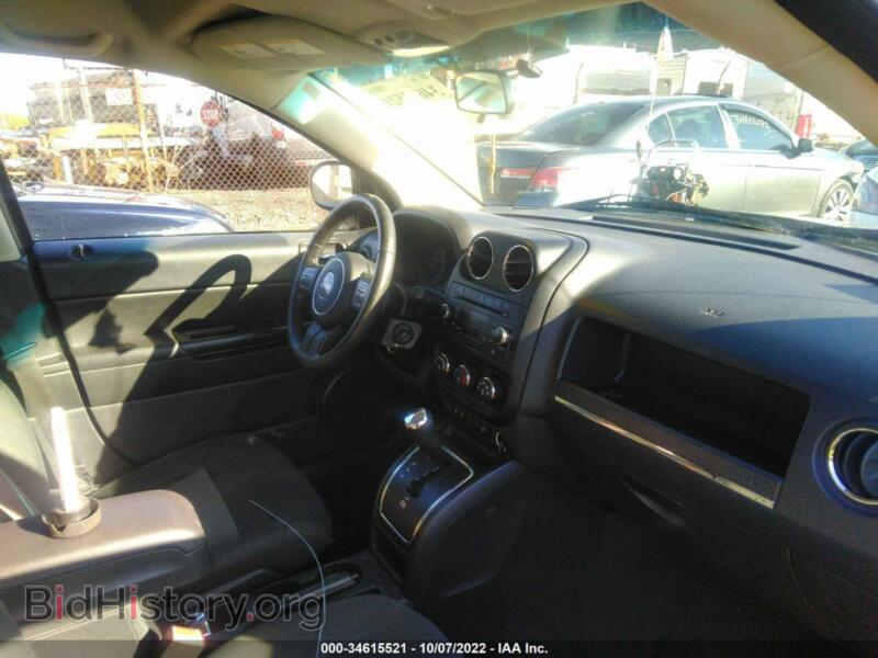 2011 Jeep COMPASS (VIN 1J4NF1FB0BD243882) — фото 5 из 11
