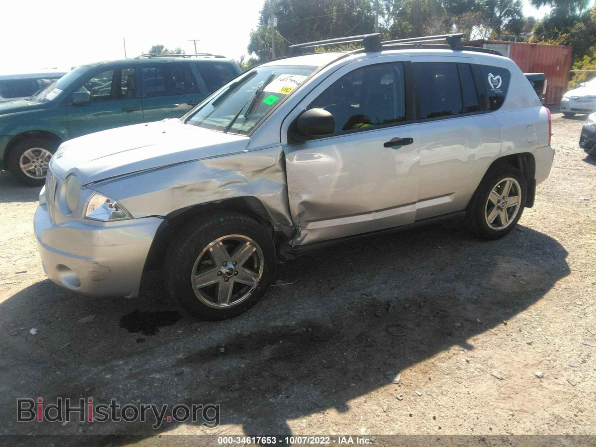 2007 JEEP COMPASS - VIN: 1J8FT47W57D223181 - Фото 2