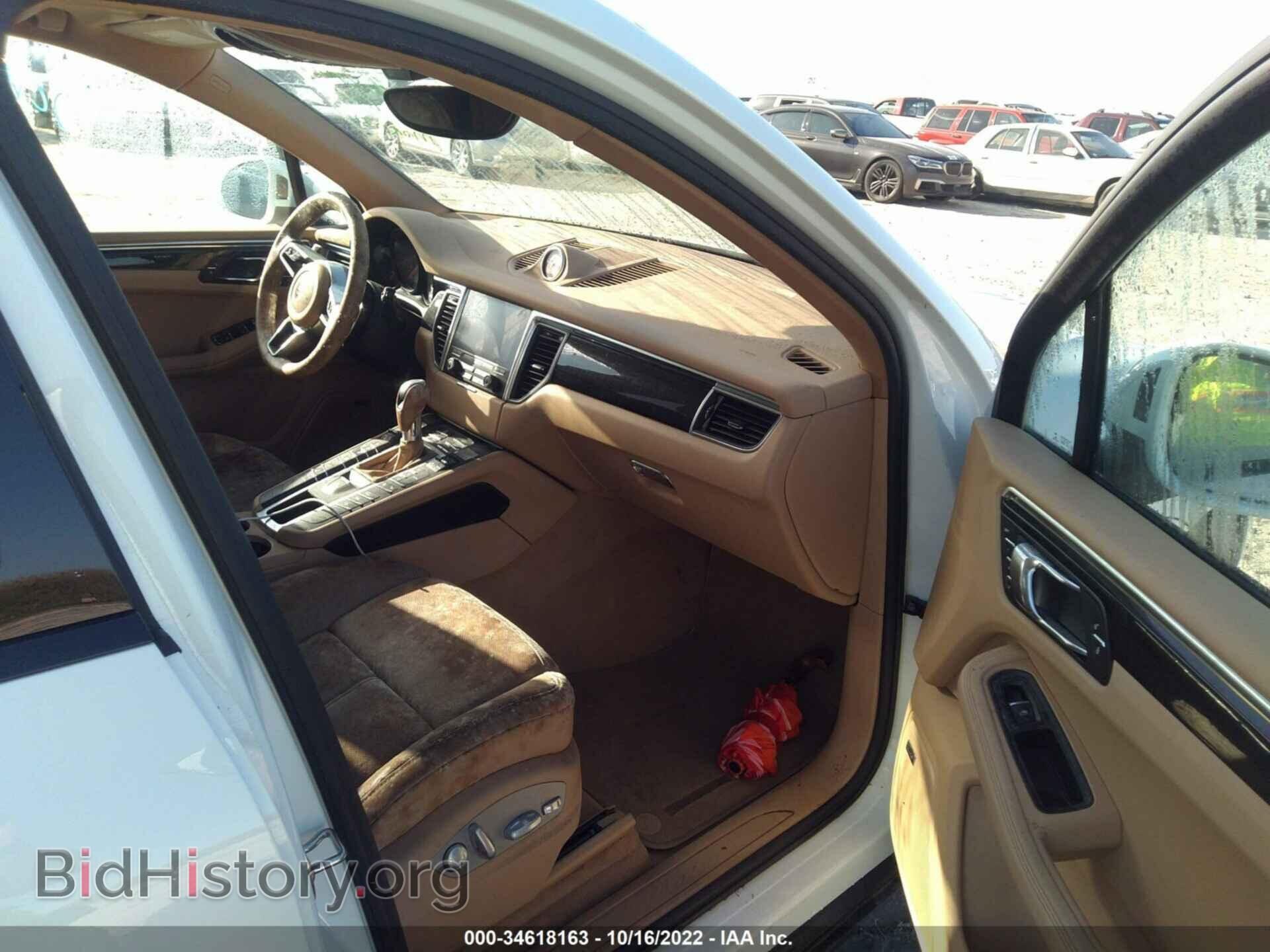 2017 PORSCHE MACAN - VIN: WP1AA2A50HLB02883 - Photo 5