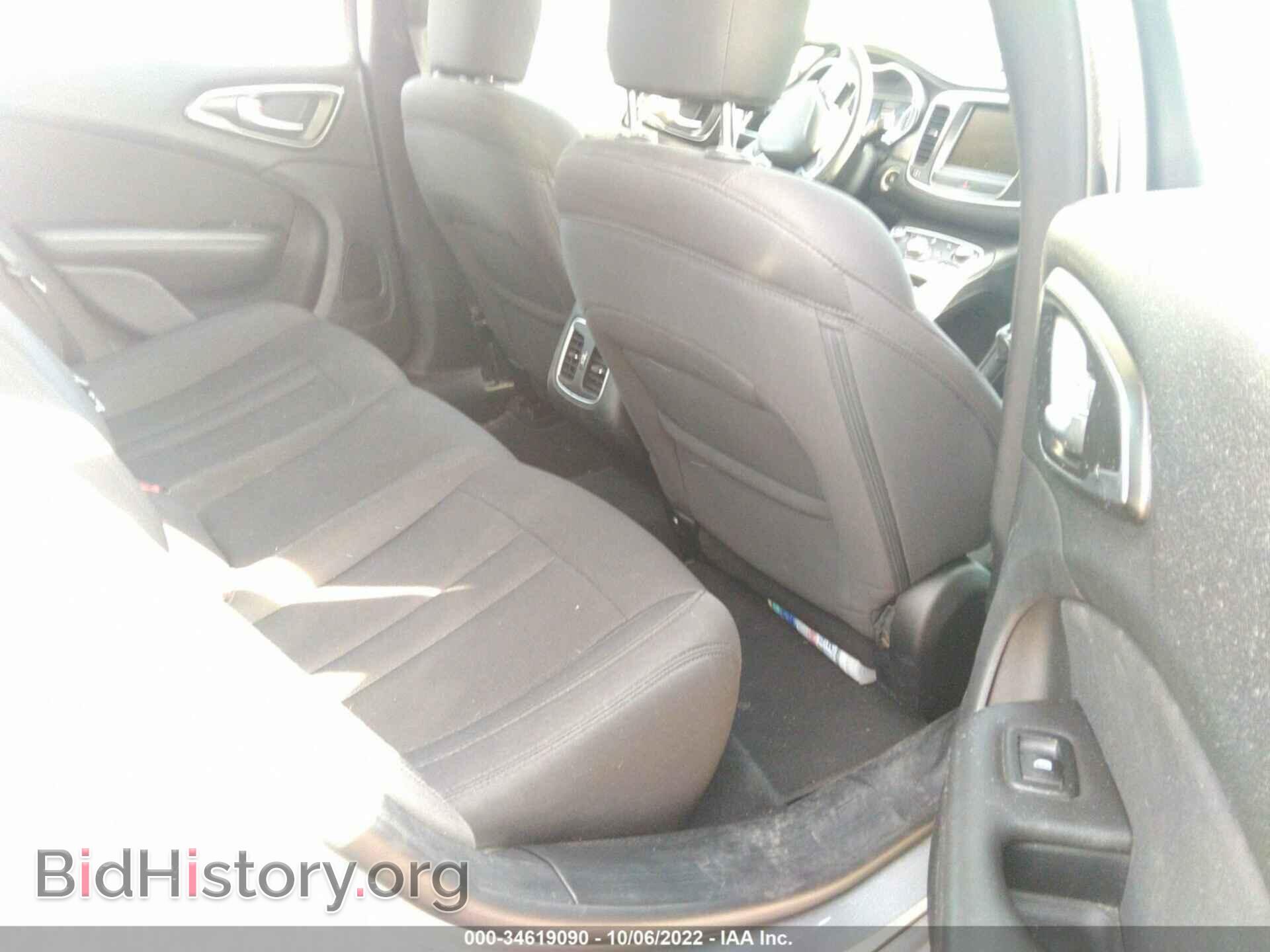 2016 CHRYSLER 200 - VIN: 1C3CCCAB2GN101564 - Фото 8