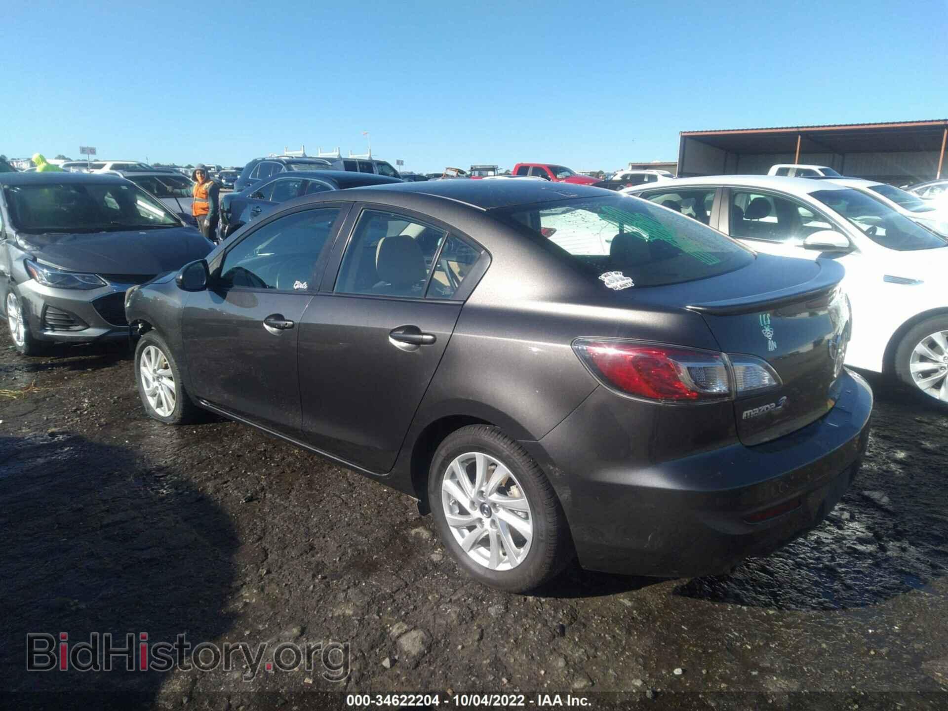 2013 MAZDA MAZDA3 - VIN: JM1BL1V70D1809672 - Фото 3