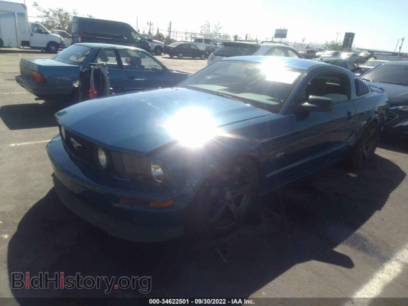 2007 Ford MUSTANG (VIN 1ZVHT82H575202421) — фото 2 из 11