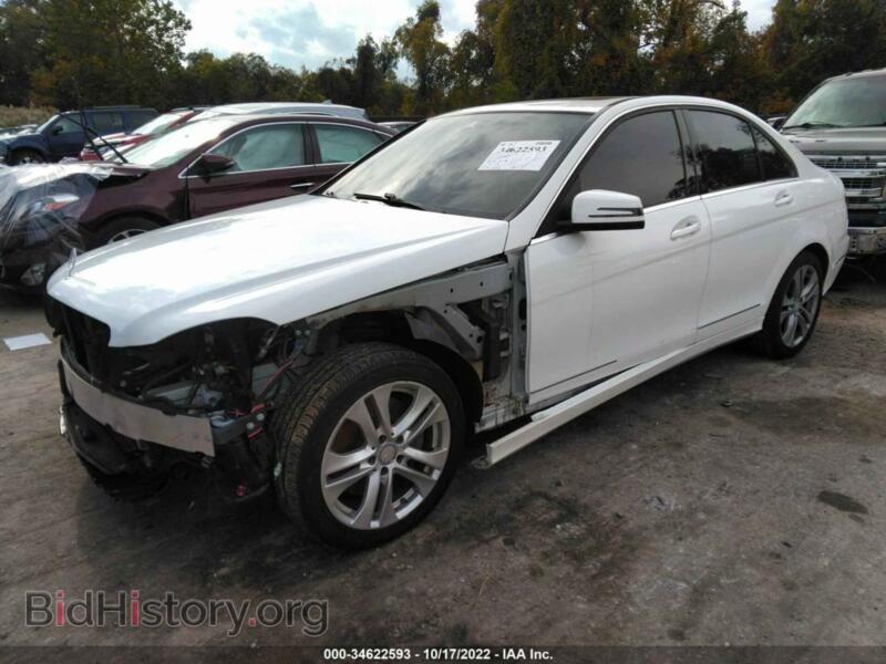 2013 Mercedes-Benz C-CLASS (VIN WDDGF8AB7DR282964) — фото 2 из 12