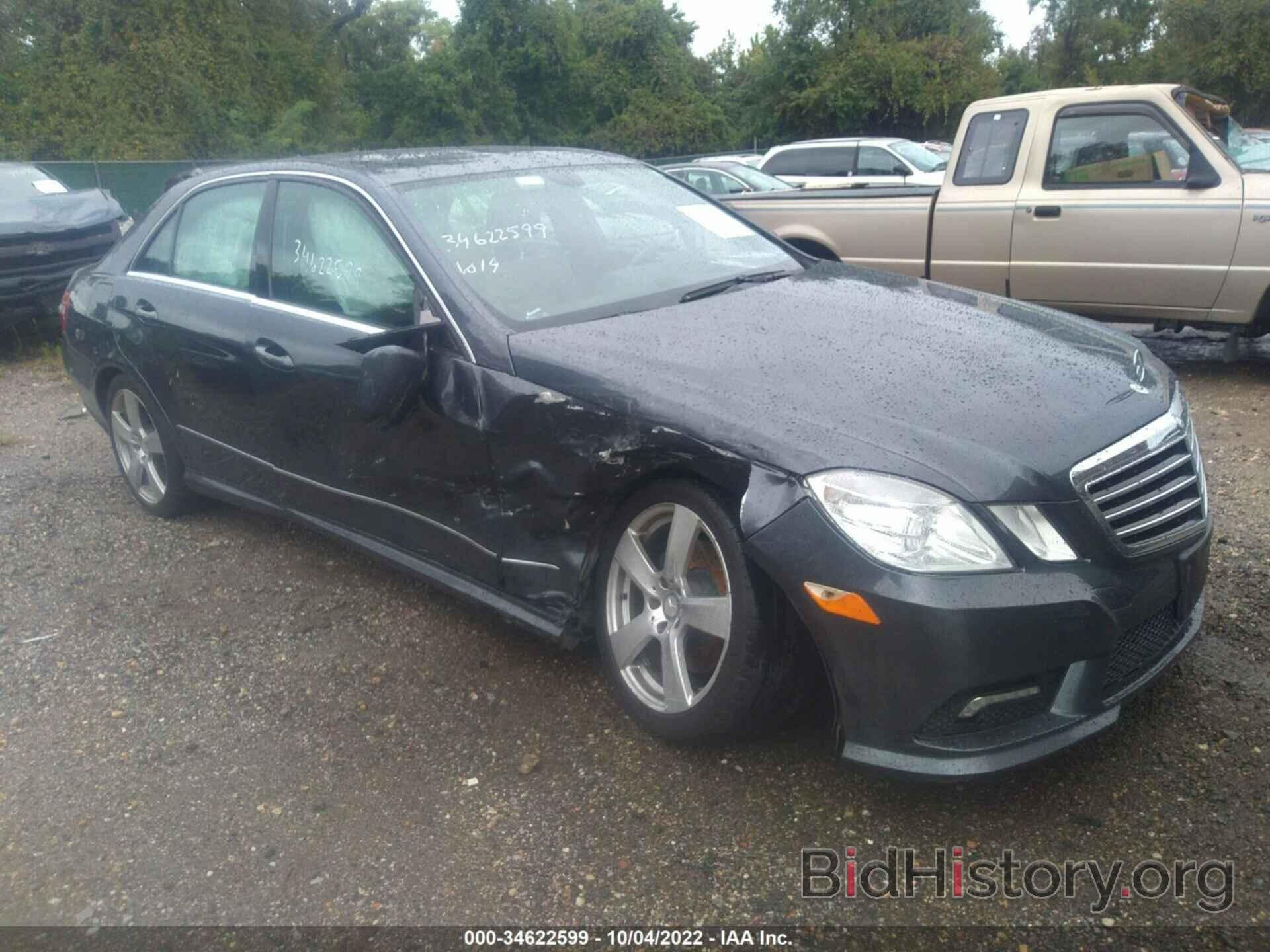 Photo WDDHF8HB8BA452464 - MERCEDES-BENZ E-CLASS 2011