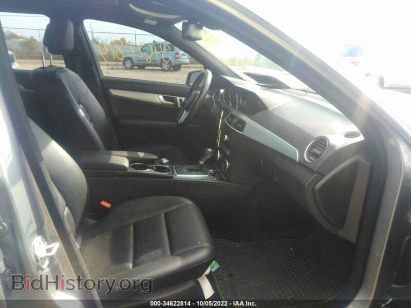 2014 Mercedes-Benz C-CLASS (VIN WDDGF8AB7EA913020) — фото 5 из 12