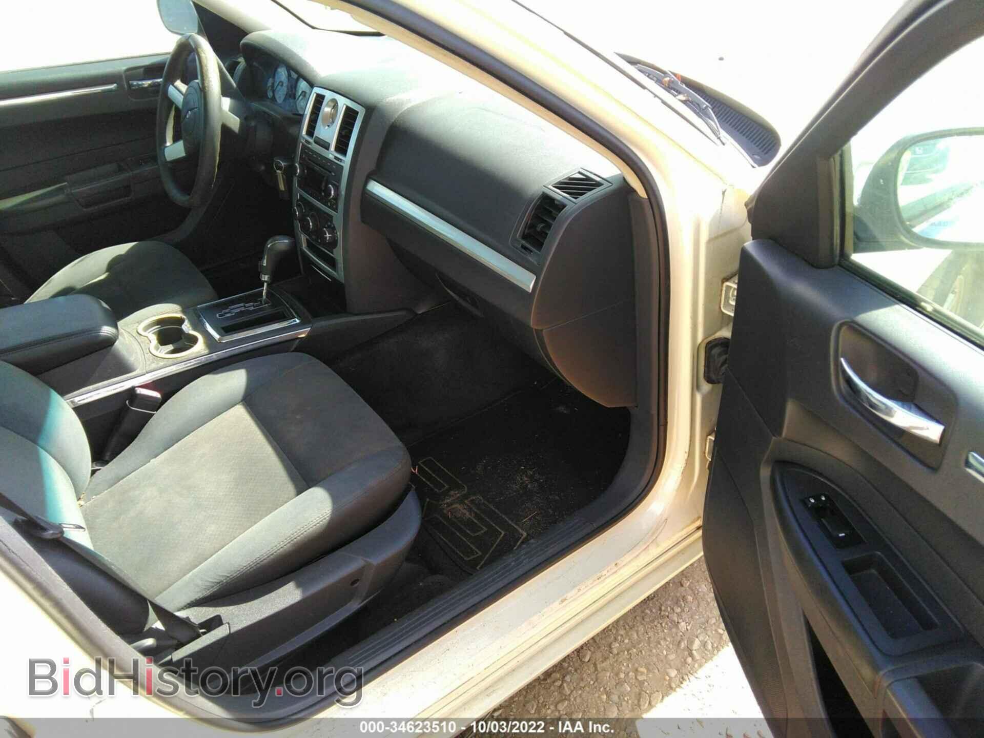 2010 CHRYSLER 300 - VIN: 2C3CA4CD7AH198609 - Фото 5