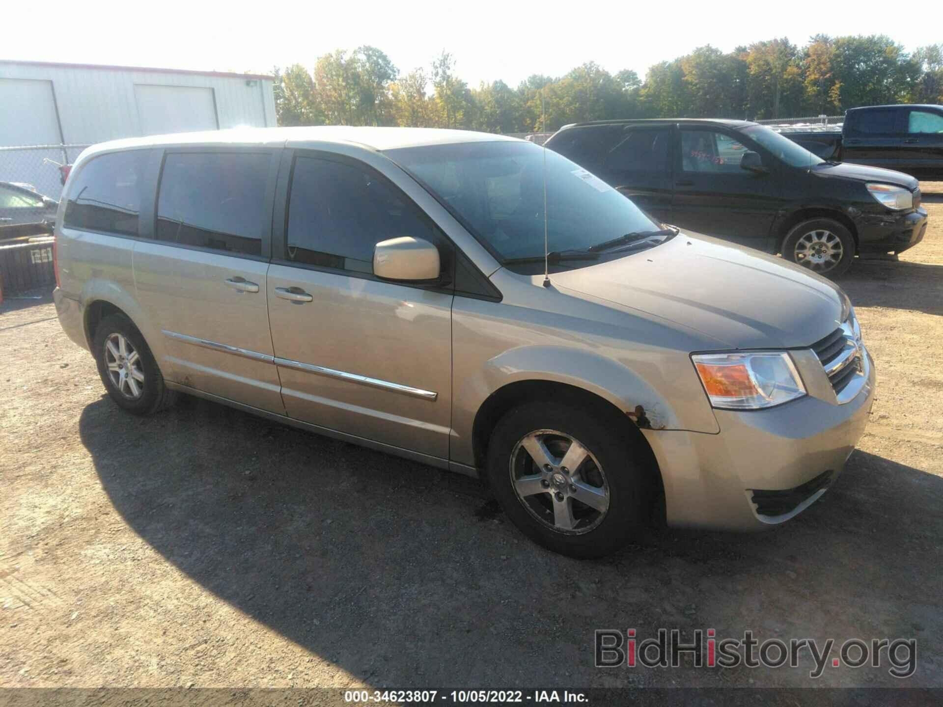 Photo 2D8HN54P38R145769 - DODGE GRAND CARAVAN 2008