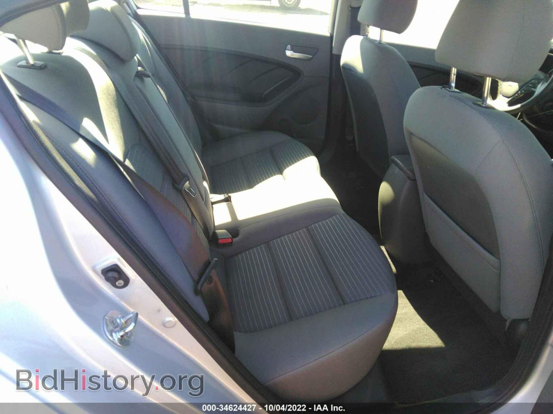 2017 KIA FORTE - VIN: 3KPFL4A79HE091468 - Photo 8