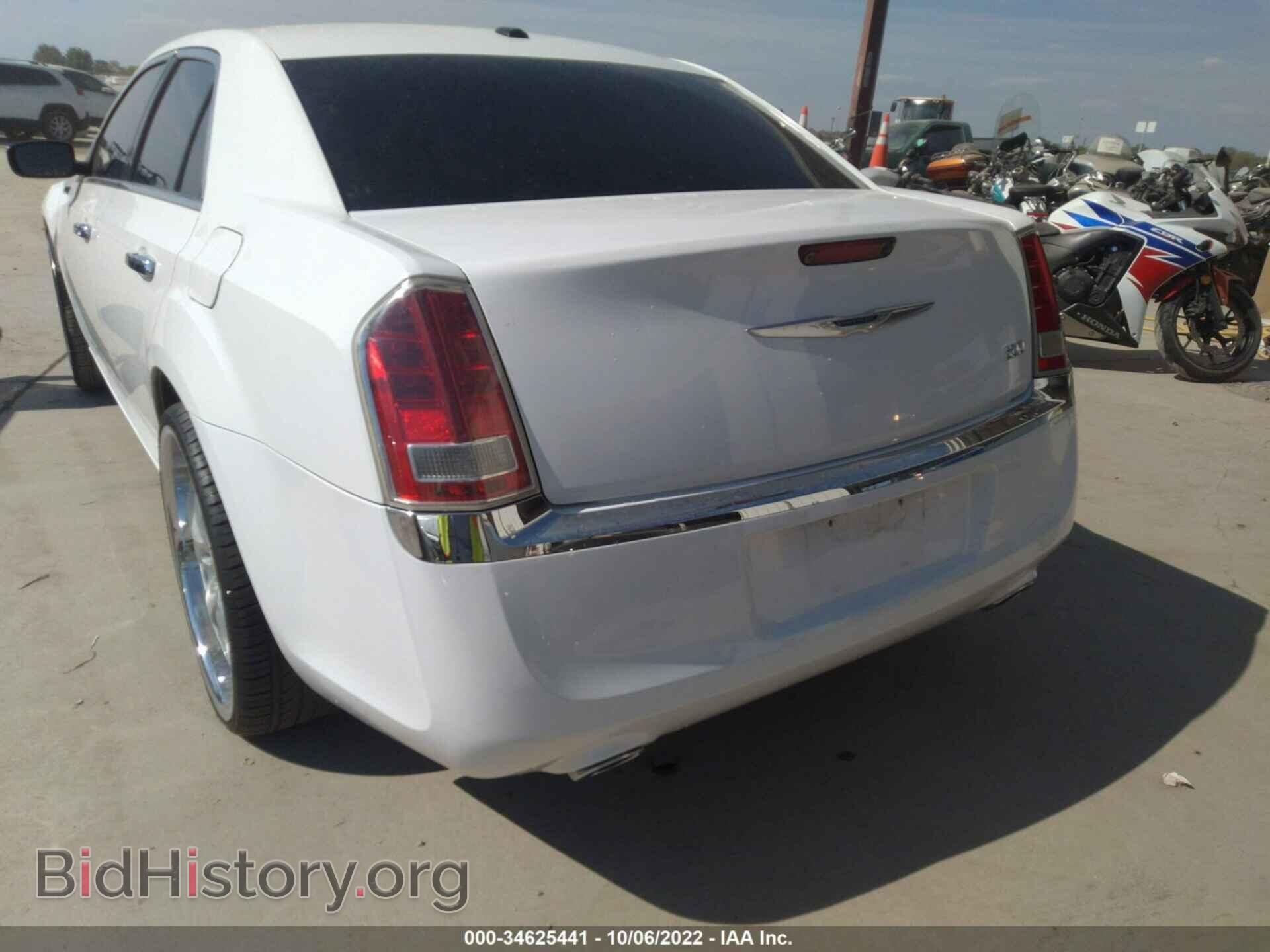 2011 CHRYSLER 300 - VIN: 2C3CA5CG5BH533433 - Фото 6