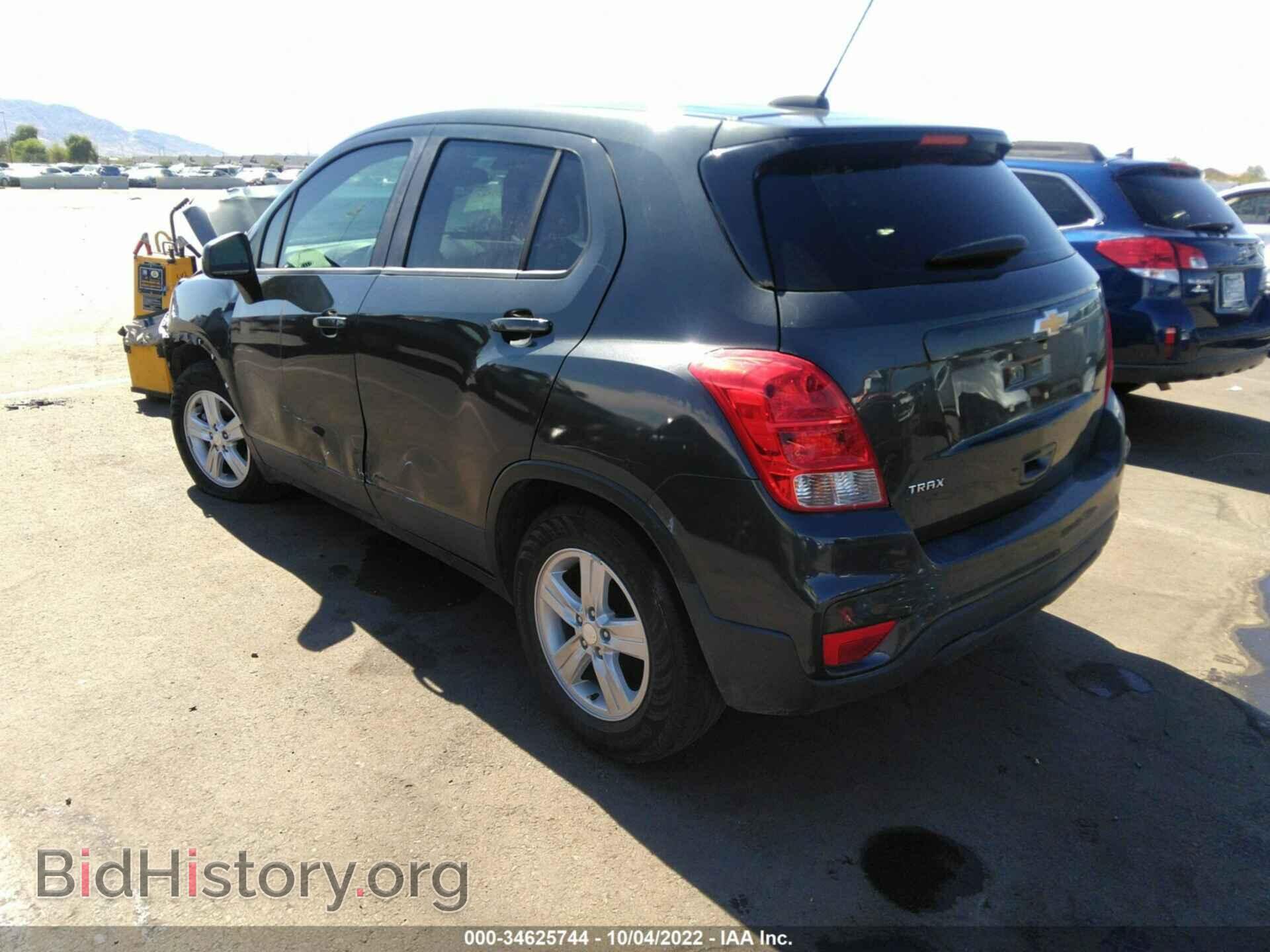 2019 CHEVROLET TRAX - VIN: 3GNCJKSB0KL373797 - Фото 3