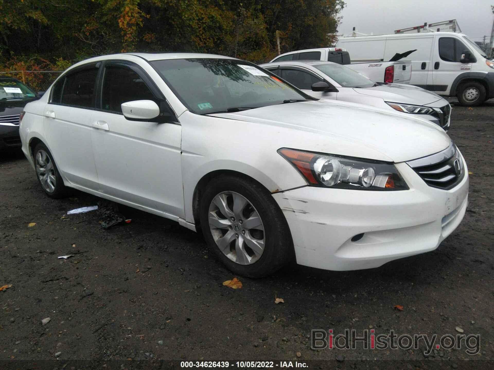 Photo 1HGCP2F82BA086914 - HONDA ACCORD SDN 2011