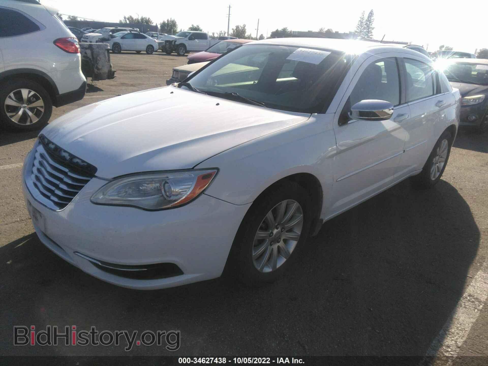 2012 CHRYSLER 200 - VIN: 1C3CCBBB7CN271373 - Фото 2