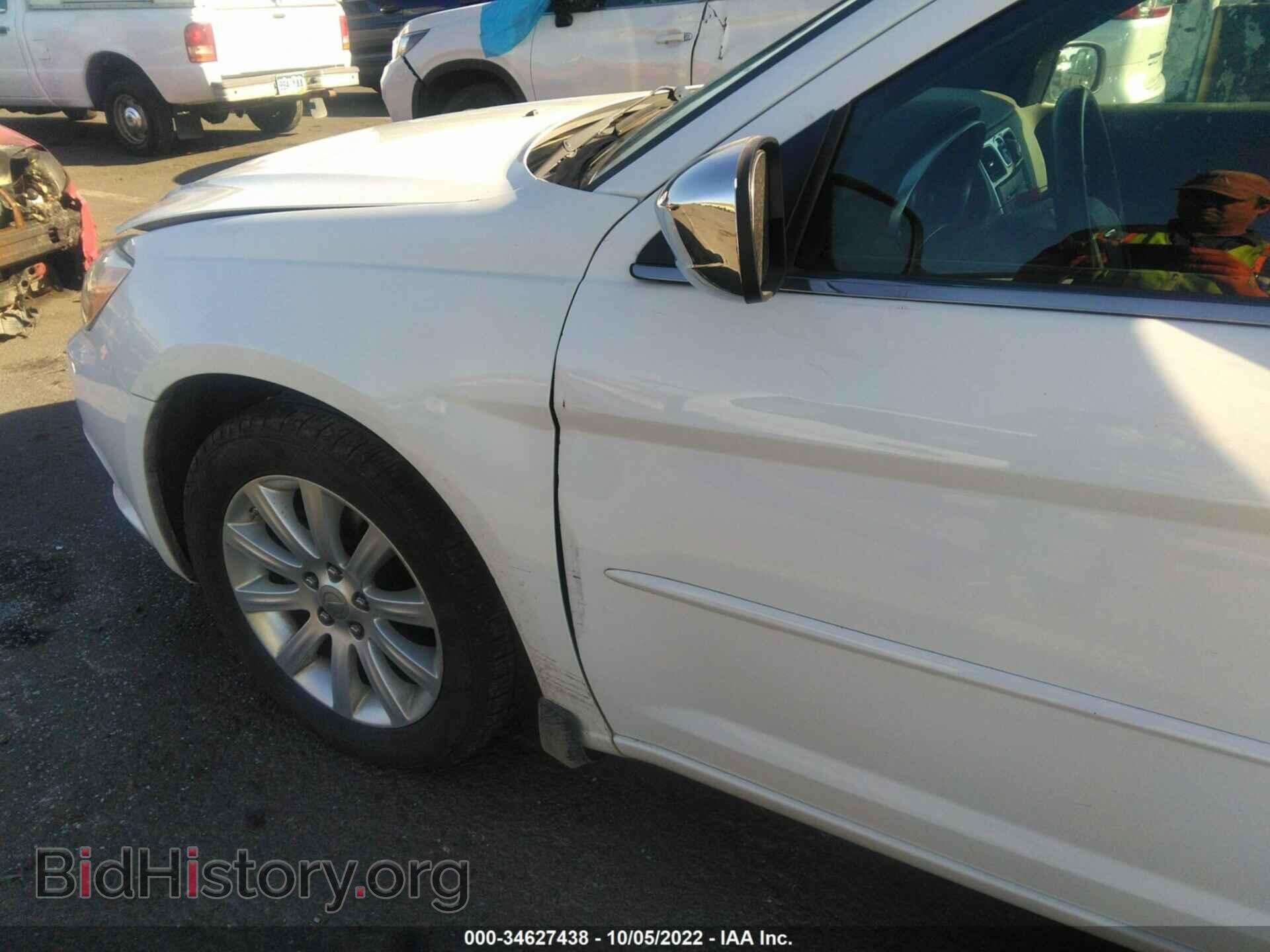 2012 CHRYSLER 200 - VIN: 1C3CCBBB7CN271373 - Фото 6