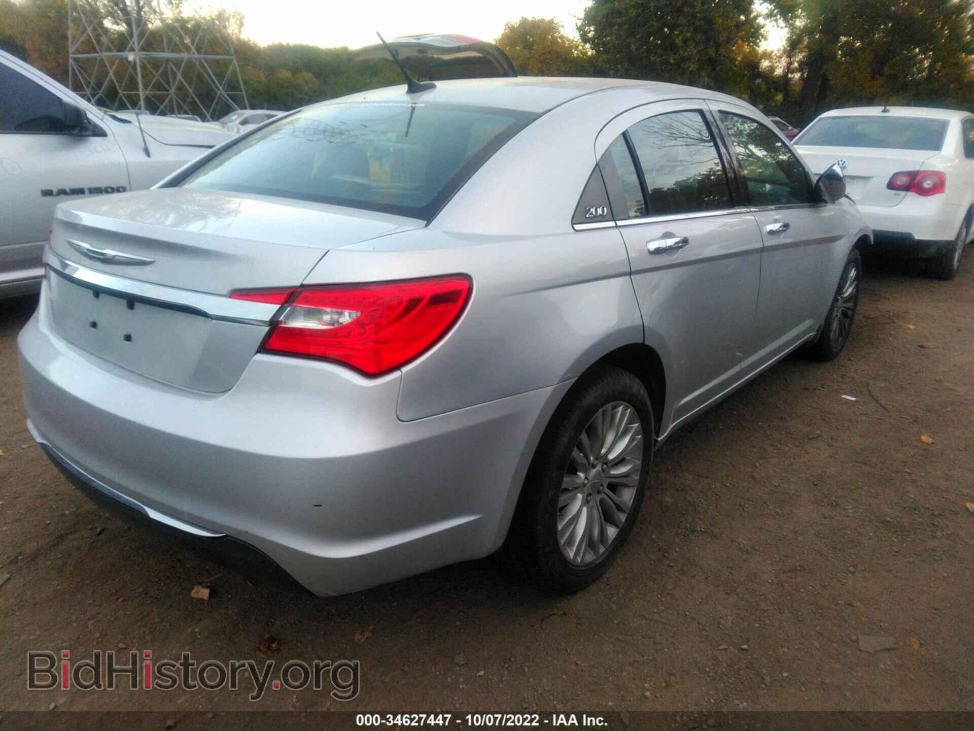 2011 CHRYSLER 200 - VIN: 1C3BC2FG8BN590197 - Фото 4