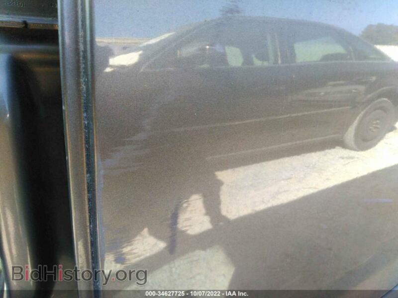 2006 Ford EXPLORER (VIN 1FMEU63E26UA10353) — photo 6 of 11