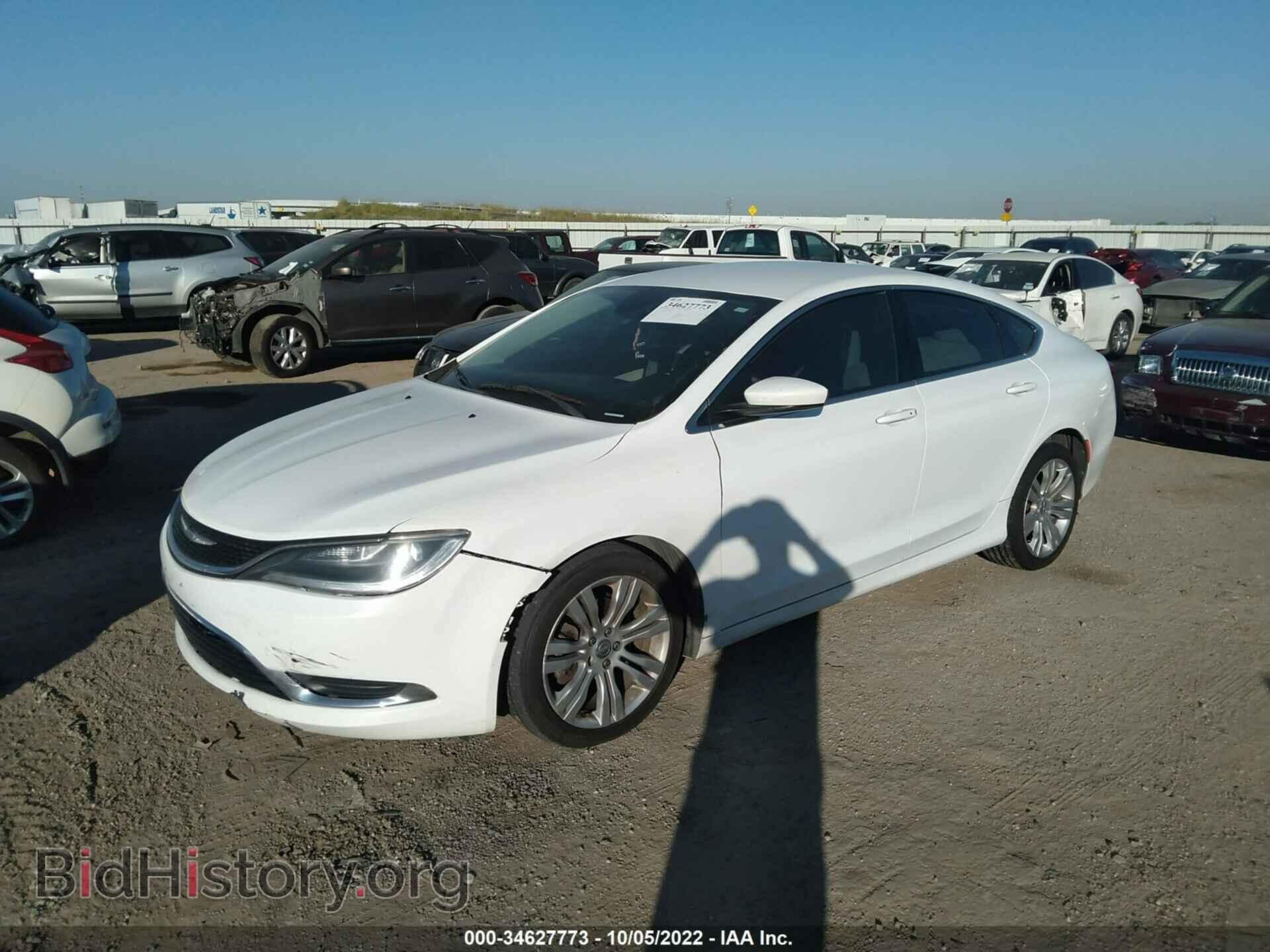2015 CHRYSLER 200 - VIN: 1C3CCCABXFN588592 - Фото 2