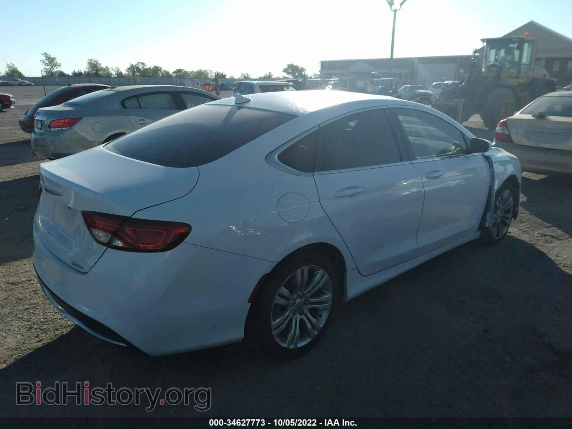 2015 CHRYSLER 200 - VIN: 1C3CCCABXFN588592 - Фото 4