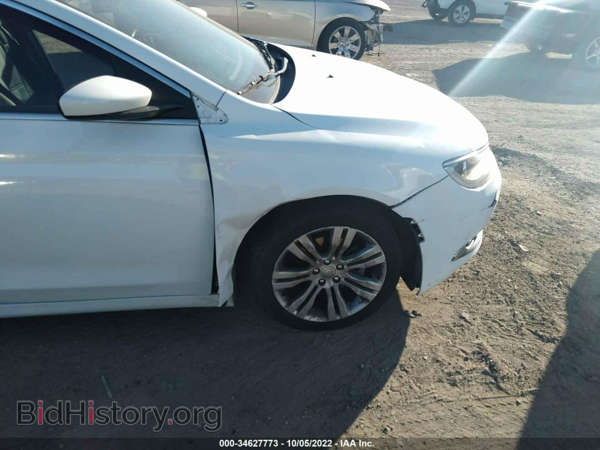 2015 CHRYSLER 200 - VIN: 1C3CCCABXFN588592 - Фото 6