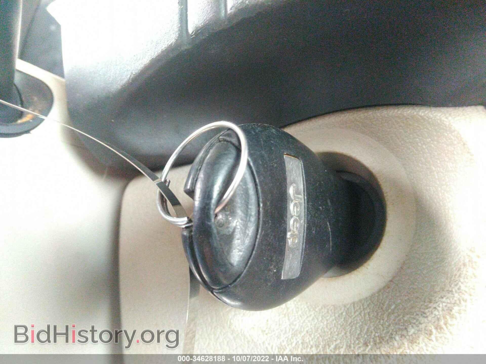 2008 JEEP COMMANDER - VIN: 1J8HG68288C190740 - Фото 11