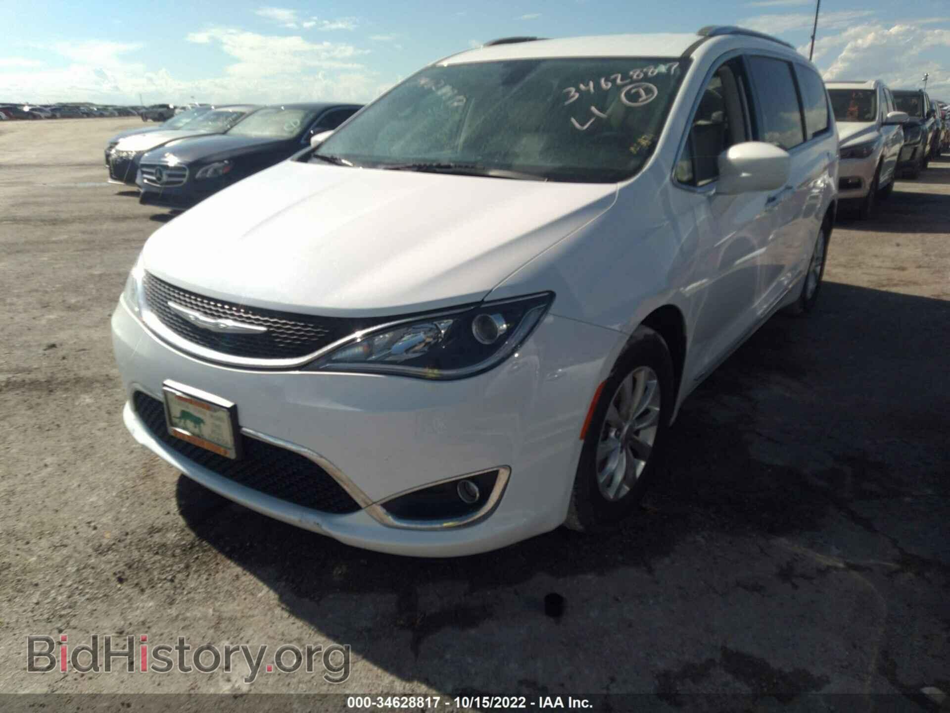 2018 CHRYSLER PACIFICA - VIN: 2C4RC1BG4JR127212 - Фото 2