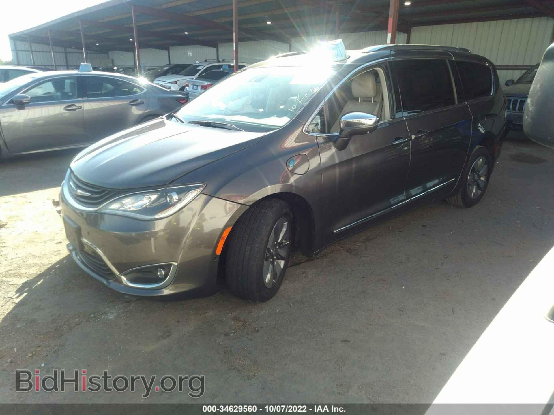2017 CHRYSLER PACIFICA - VIN: 2C4RC1N7XHR723835 - Фото 2