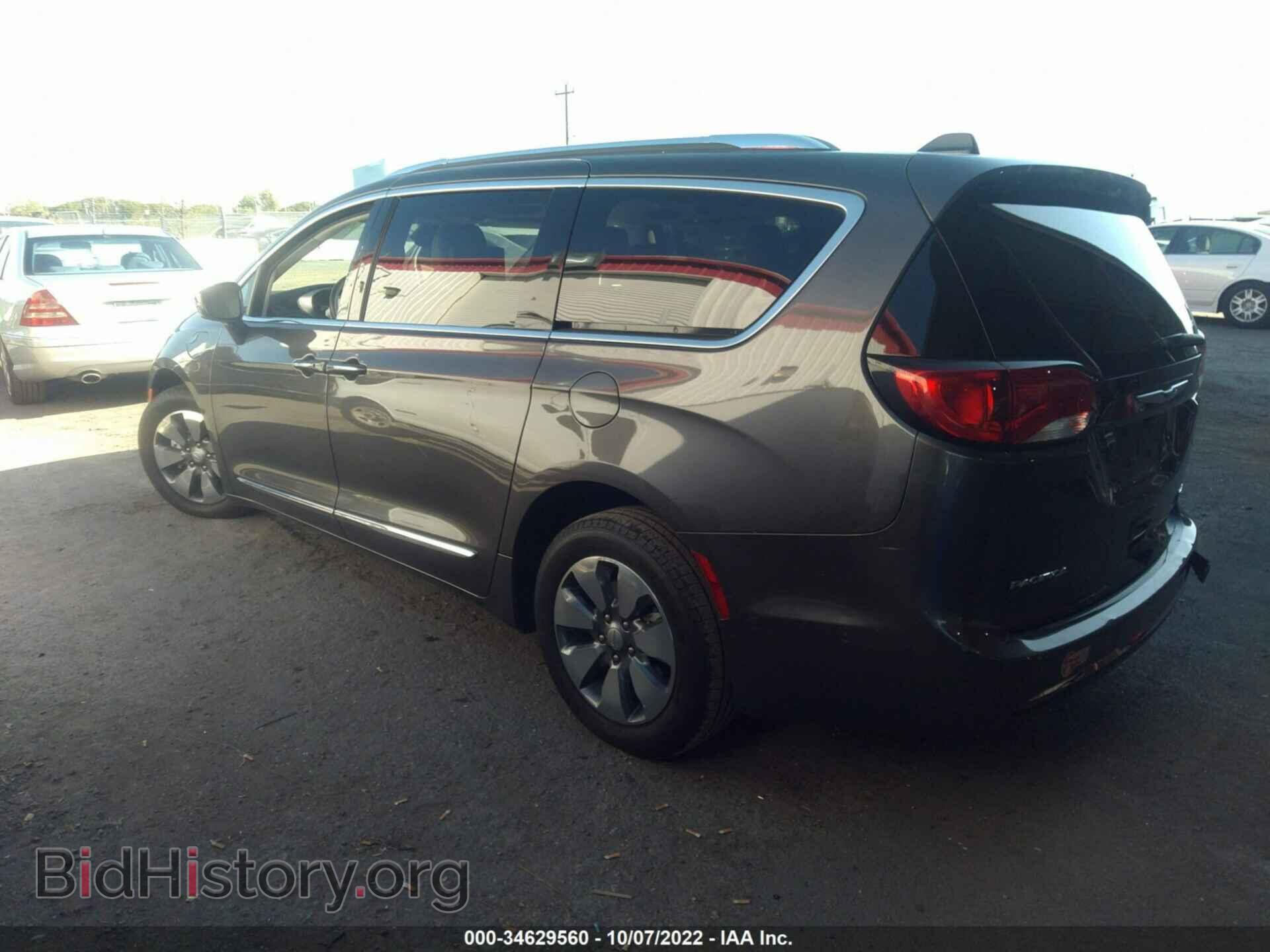 2017 CHRYSLER PACIFICA - VIN: 2C4RC1N7XHR723835 - Фото 3