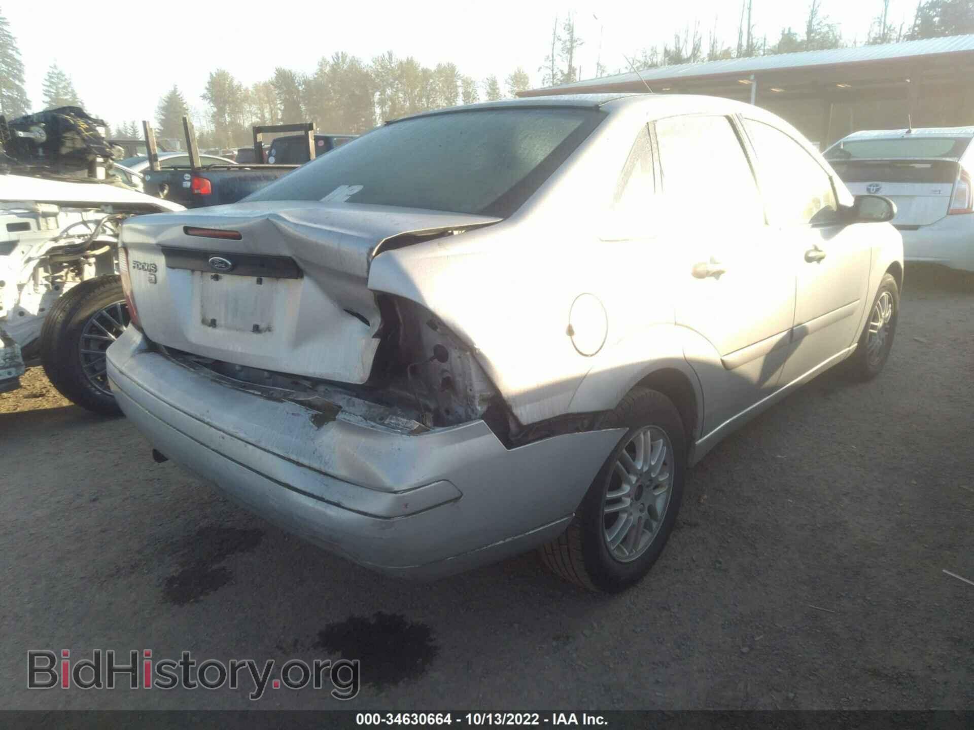 2007 FORD FOCUS - VIN: 1FAFP34N87W301366 - Photo 4