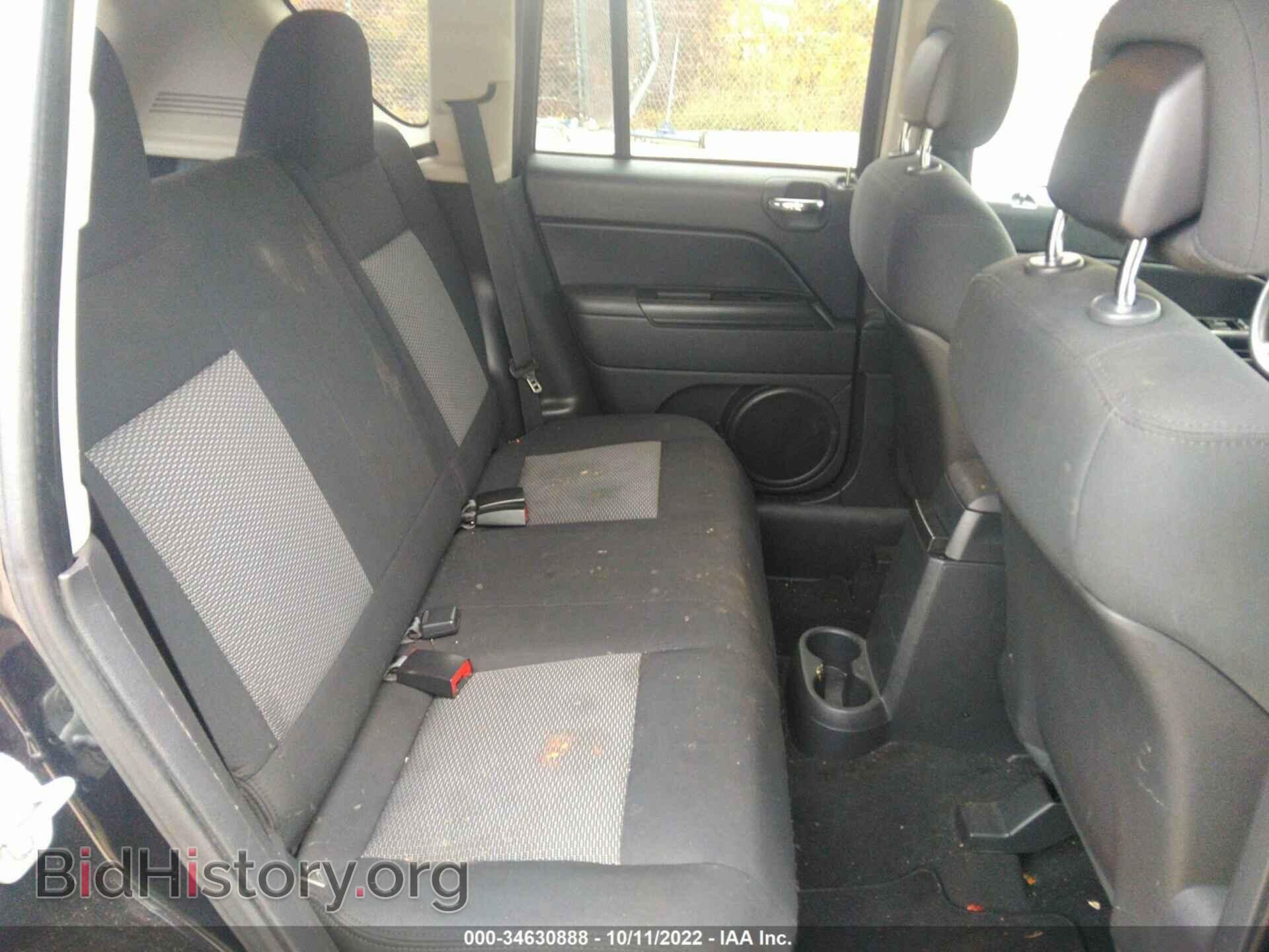 2010 JEEP COMPASS - VIN: 1J4NT4FB6AD604749 - Фото 8