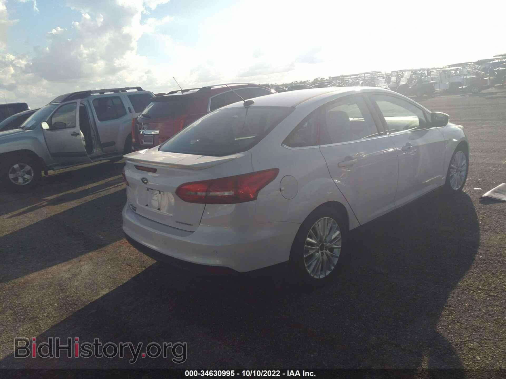 2017 FORD FOCUS - VIN: 1FADP3J22HL327417 - Photo 4