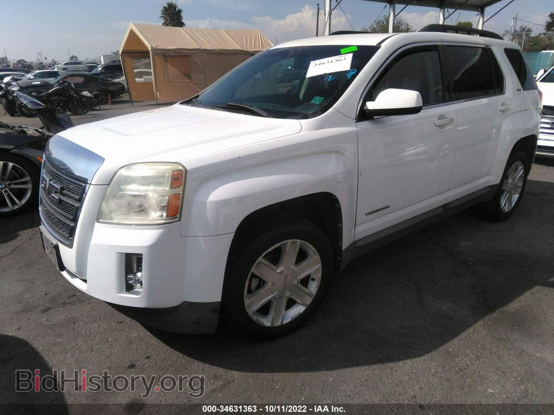 2010 GMC TERRAIN - VIN: 2CTALFEW6A6310887 - Photo 2