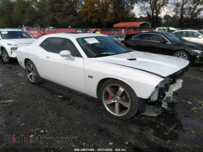 2012 Dodge CHALLENGER SRT8 392, белый — VIN 2C3CDYCJ8CH291386, IAAI