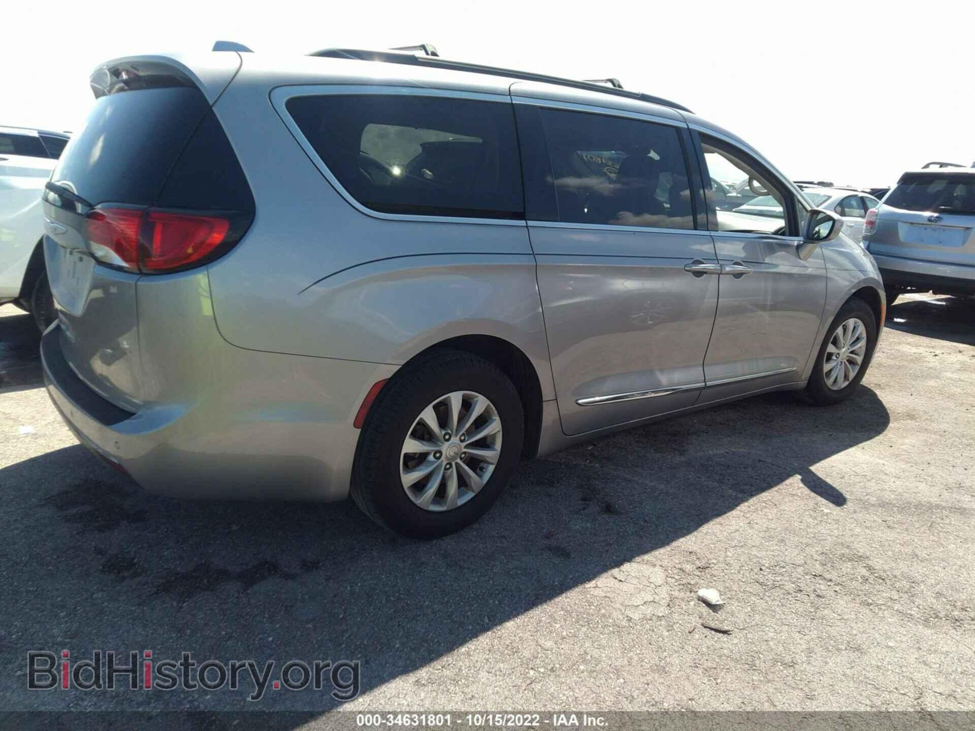 2017 CHRYSLER PACIFICA - VIN: 2C4RC1BG2HR702952 - Фото 4
