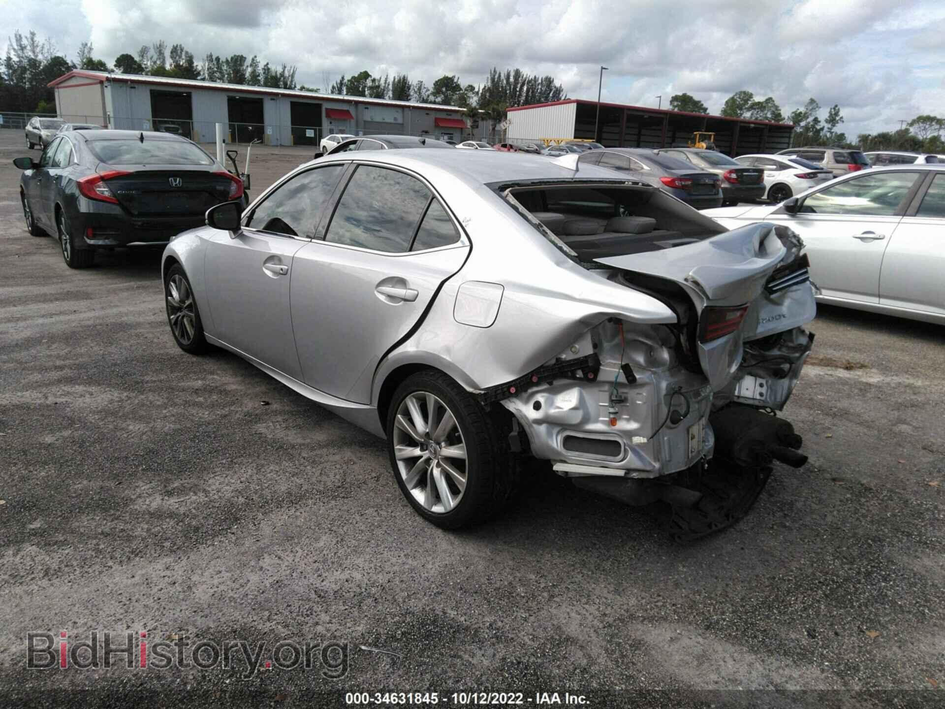 2016 LEXUS IS 200T - VIN: JTHBA1D28G5004509 - Фото 3