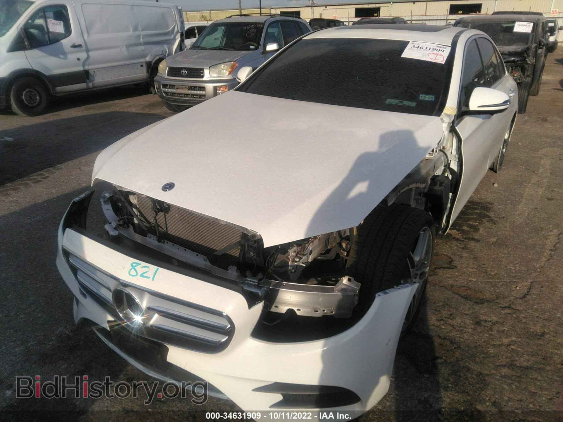 2019 MERCEDES-BENZ E-CLASS - VIN: WDDZF4JB2KA587303 - Фото 2