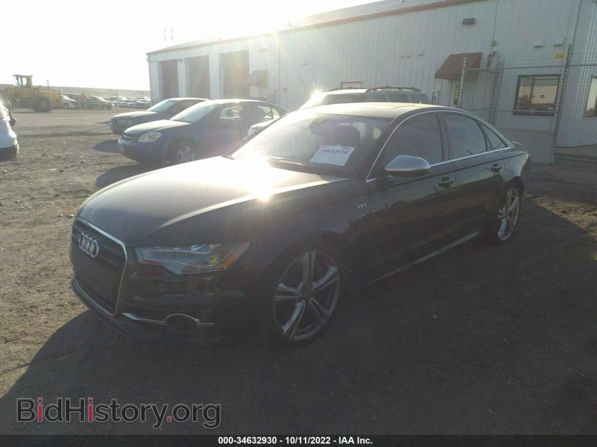 2013 AUDI S6 - VIN: WAUF2AFC6DN113694 - Фото 2