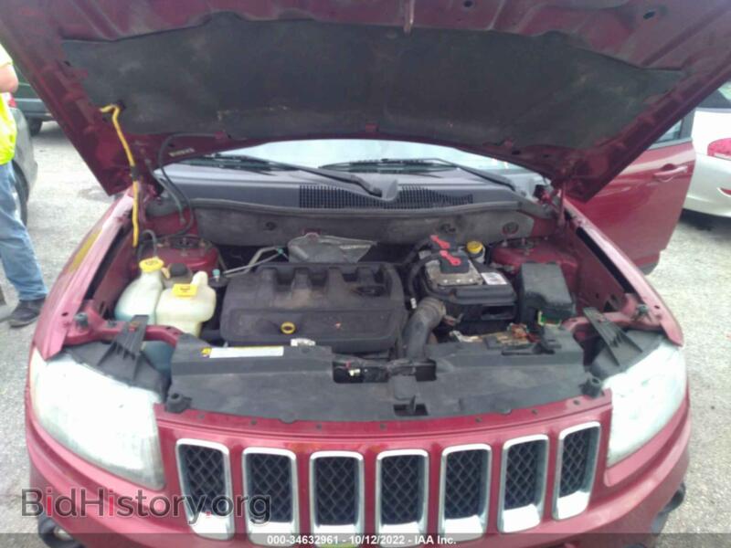 2011 Jeep COMPASS (VIN 1J4NF1FB2BD134176) — photo 10 of 11