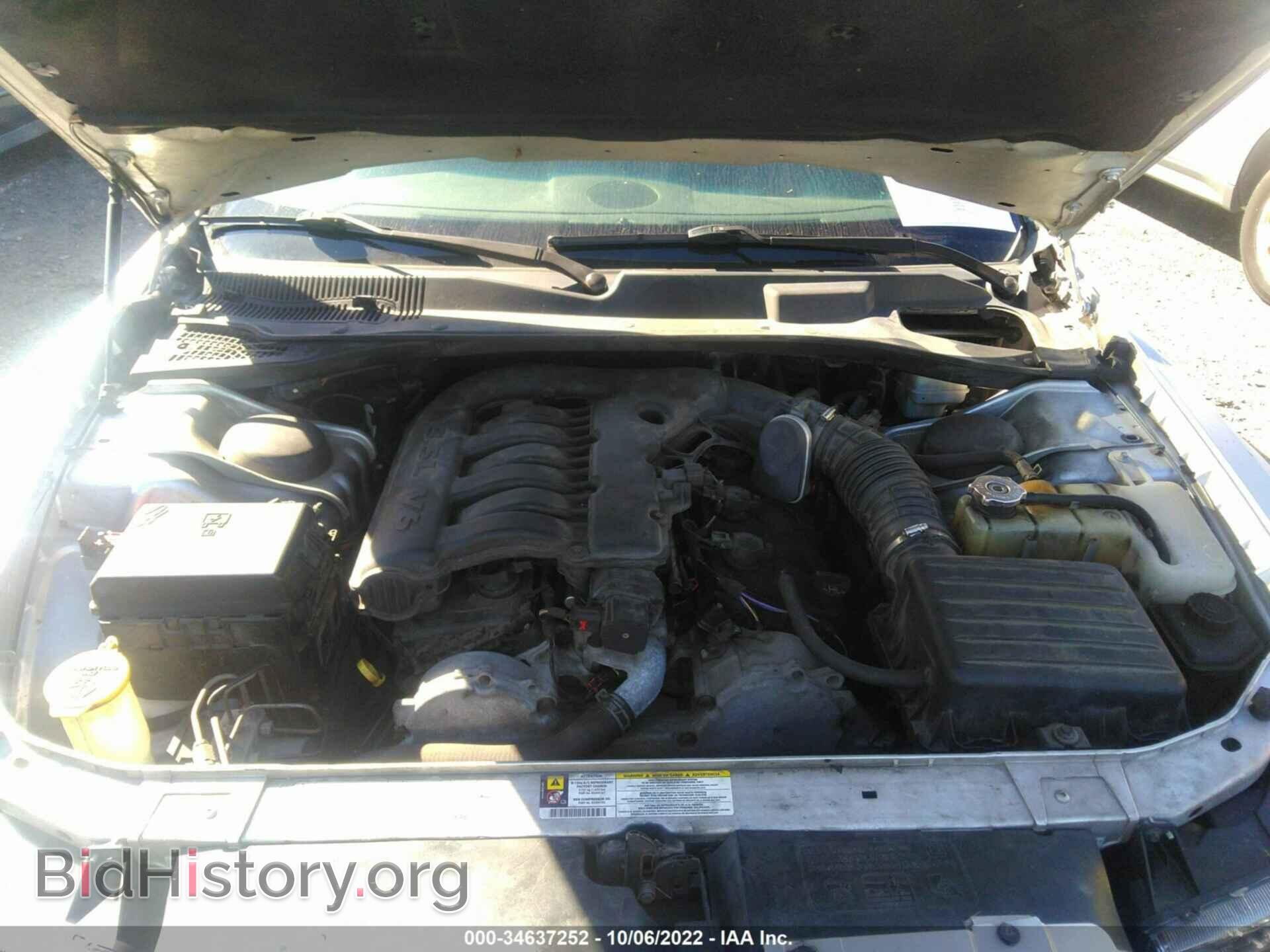 2010 CHRYSLER 300 - VIN: 2C3CA5CVXAH225557 - Фото 10