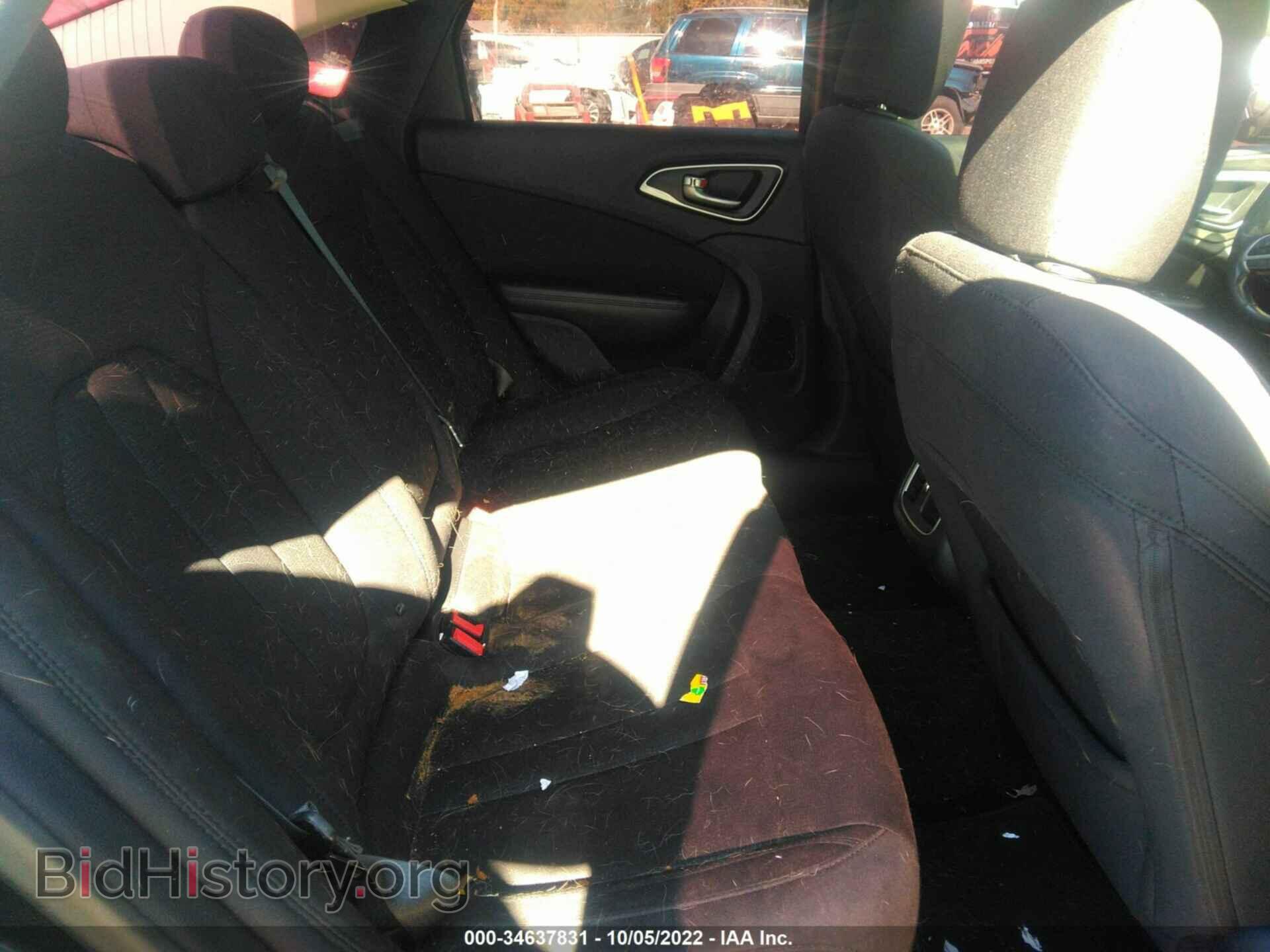 2015 CHRYSLER 200 - VIN: 1C3CCCAB5FN555001 - Фото 8