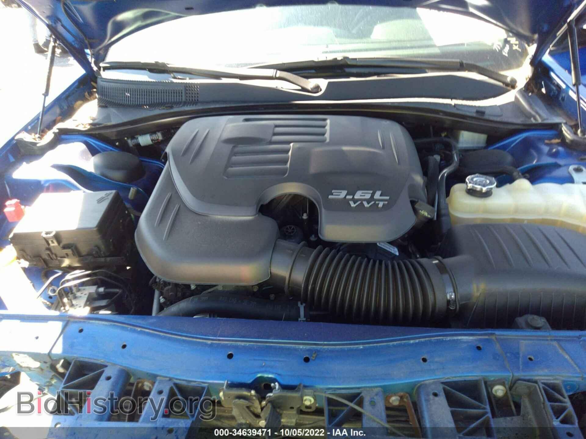 2018 CHRYSLER 300 - VIN: 2C3CCAAG2JH264778 - Фото 10