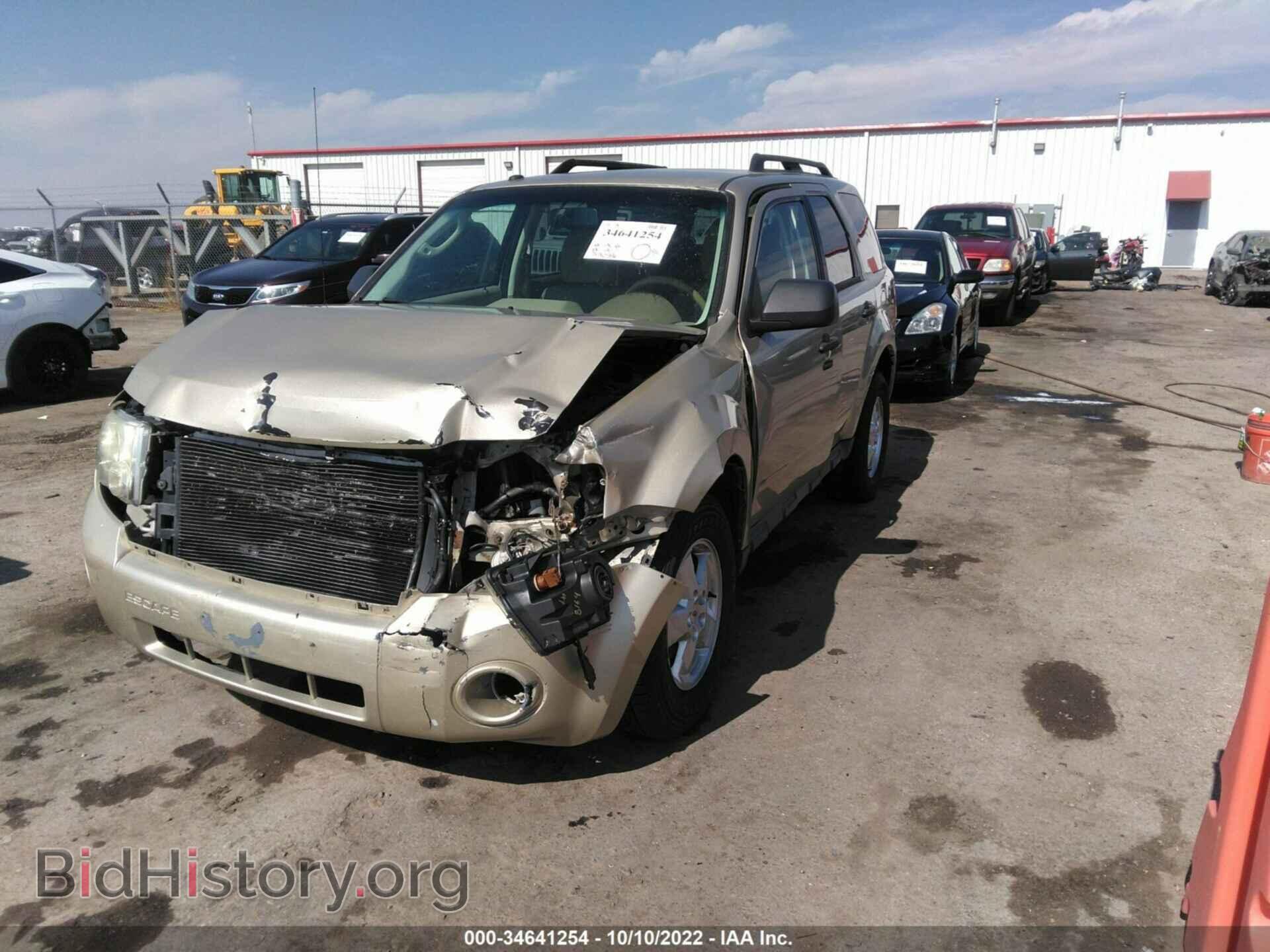 2010 FORD ESCAPE - VIN: 1FMCU9D71AKD21530 - Фото 2