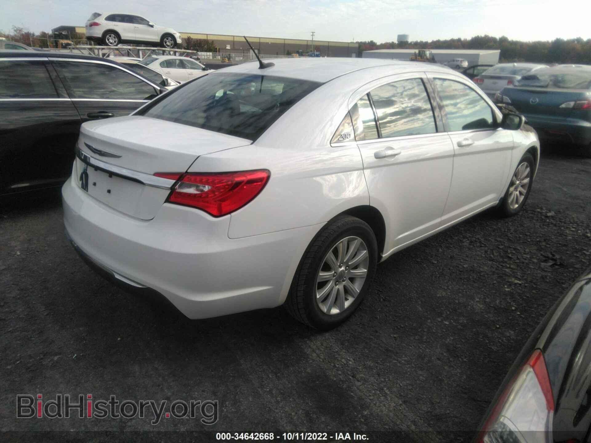 2013 CHRYSLER 200 - VIN: 1C3CCBBB0DN514104 - Фото 4