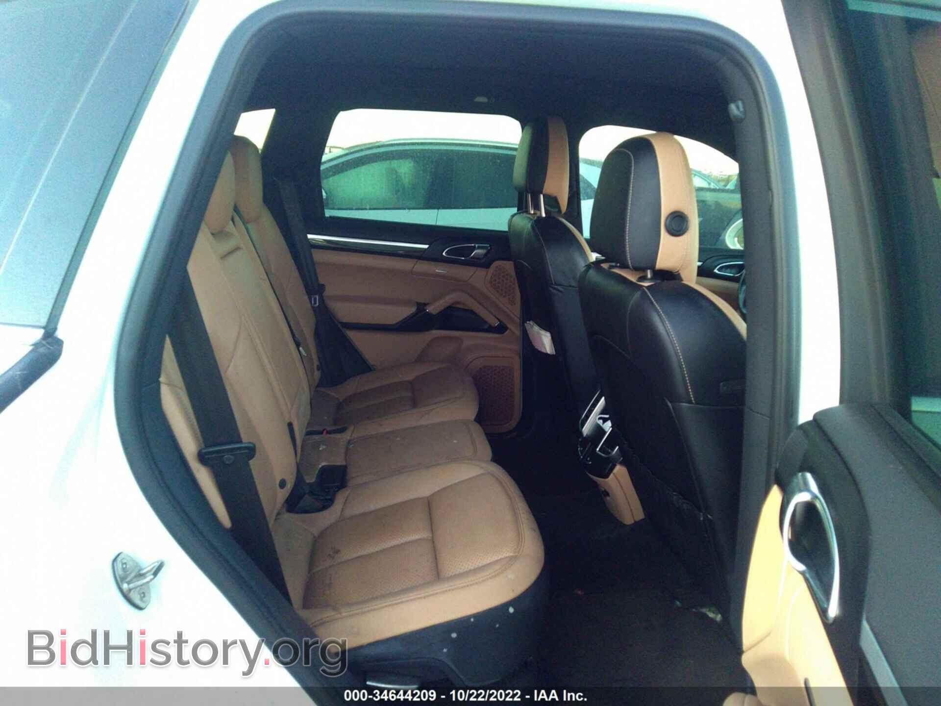 2016 PORSCHE CAYENNE - VIN: WP1AA2A20GLA08765 - Фото 8