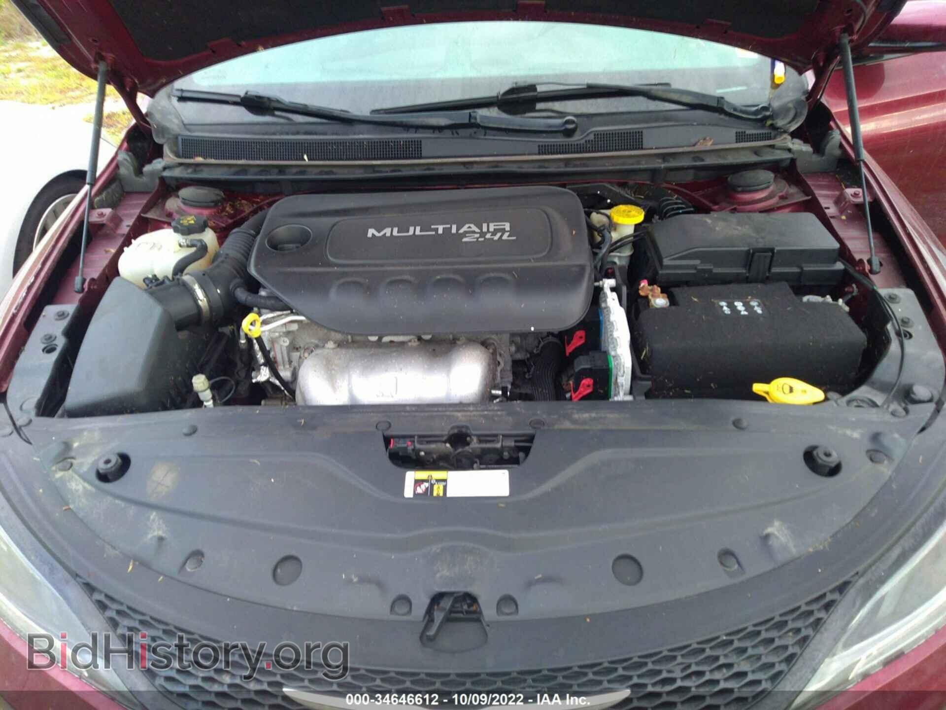 2016 CHRYSLER 200 - VIN: 1C3CCCBB1GN170454 - Фото 10