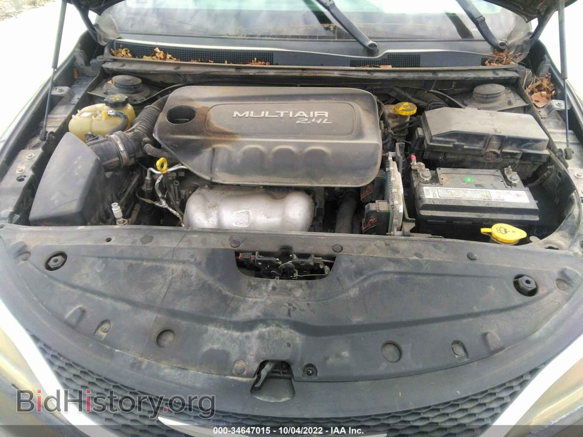 2015 CHRYSLER 200 - VIN: 1C3CCCAB6FN737712 - Фото 10
