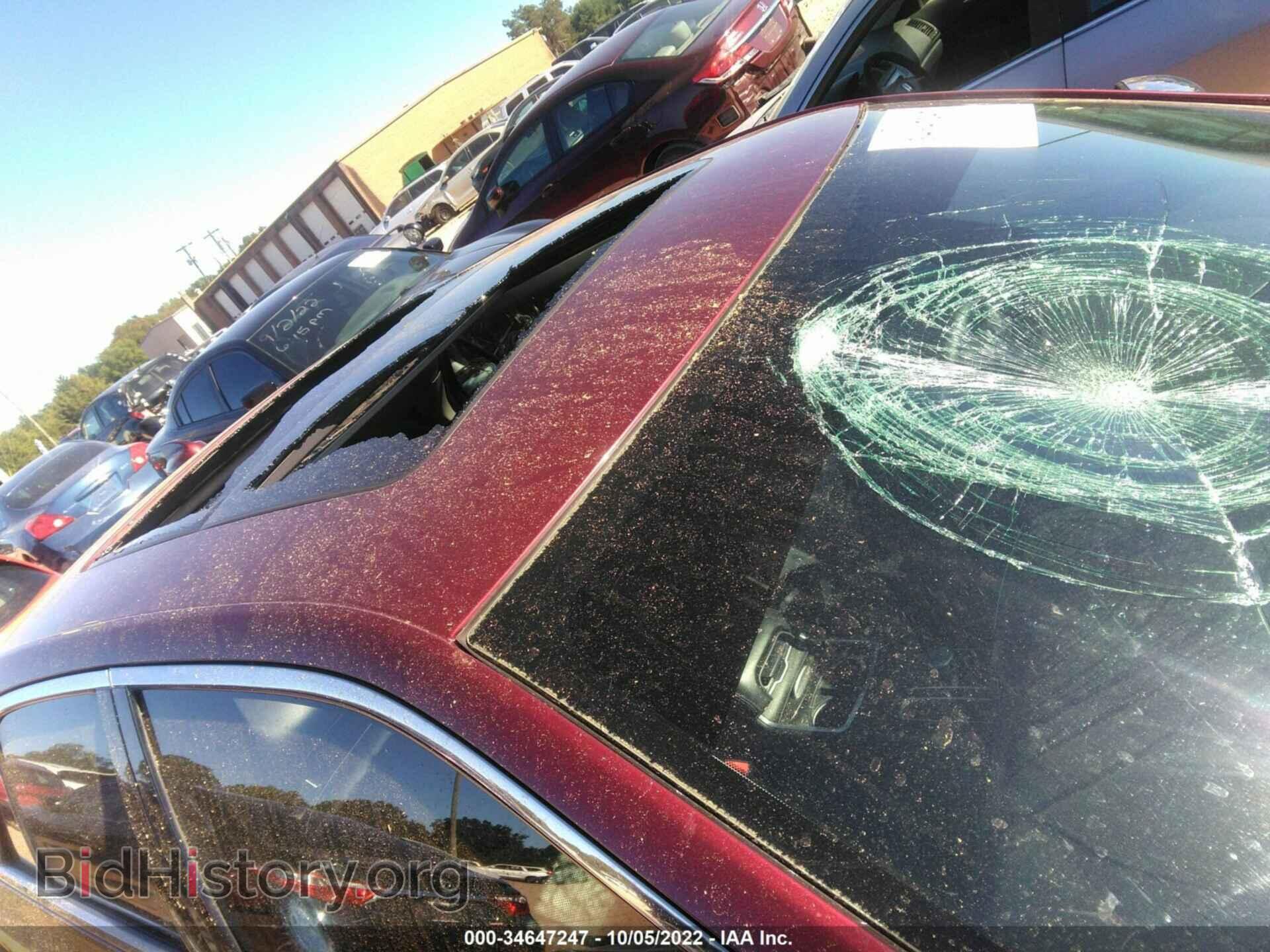 2016 CHRYSLER 300 - VIN: 2C3CCAEG6GH357807 - Фото 11