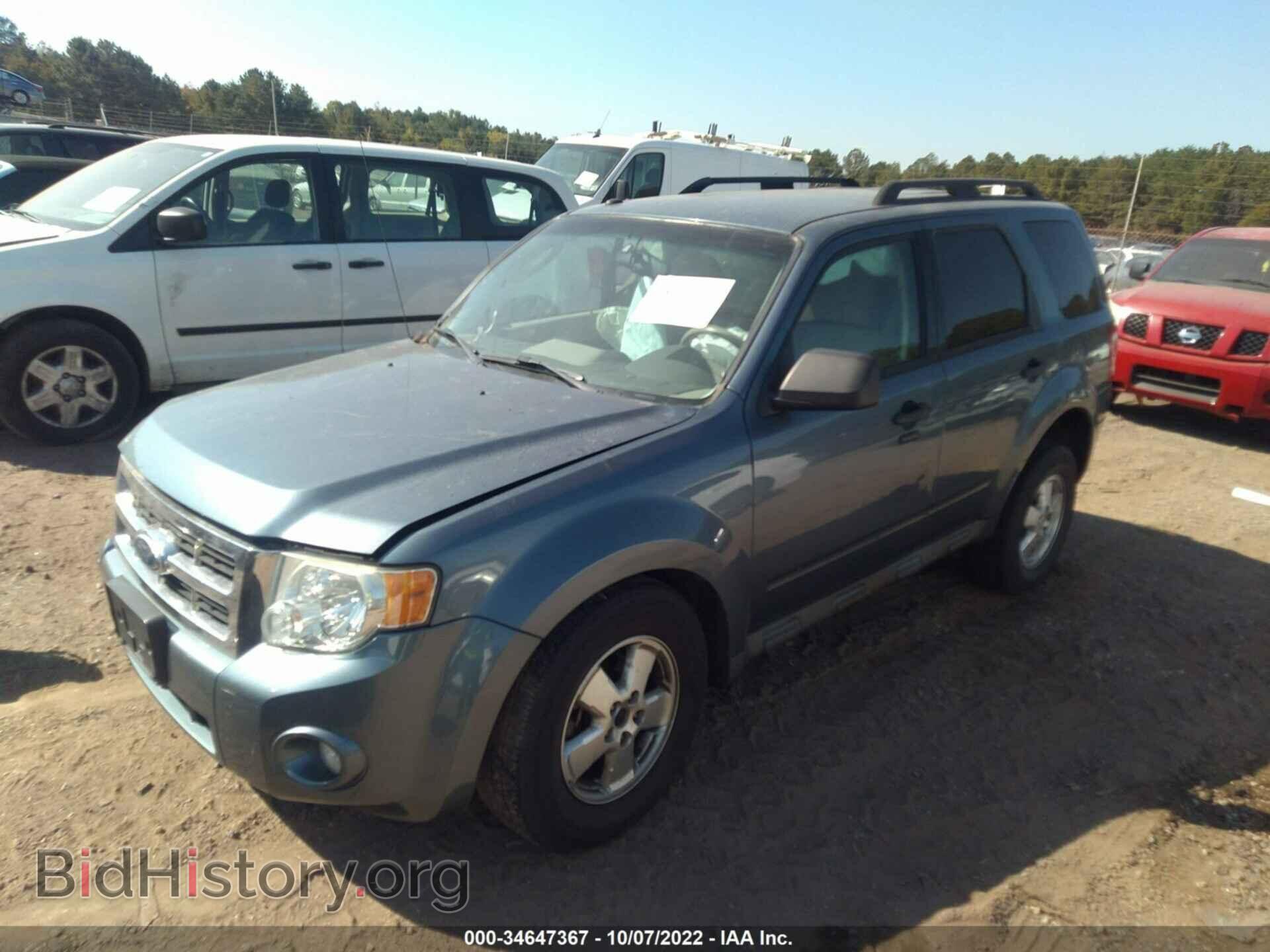 2011 FORD ESCAPE - VIN: 1FMCU0D71BKC43022 - Фото 2